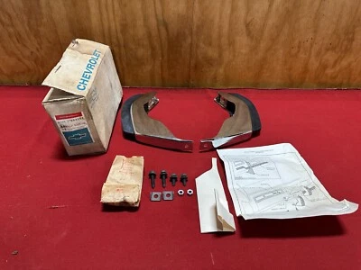 Protector de parachoques trasero GM 994257 72 NUEVO EN STOCK CHEVROLET IMPALA BEL AIR 1972 Foto 1 de 4