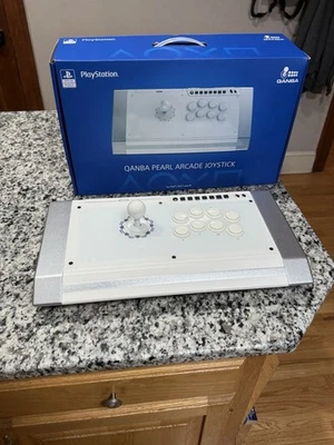 Qanba Pearl PlayStation 4 Tournament Ready Arcade Joystick Q3-PS4-01E - Image 1 of 4