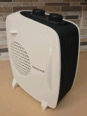 2 In 1 Package Box Honeywell Two Position Fan Heater hhf175w - Upright/Lay Flat - Image 1 of 4