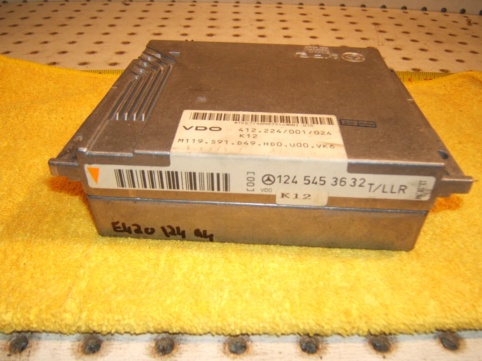 Mercedes W124 1994 E420 V8 4.2 bajo capó VDO T/LLR EC 1 computadora OEM, 1245453632 Foto 1 de 4