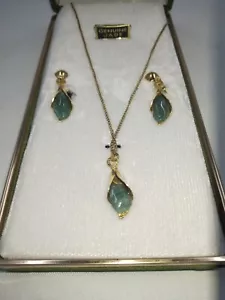 Vintage echte Jade Halskette & zum Aufhängen Ohrringe schön farbig Jade mit Box Buddah - Bild 1 von 15