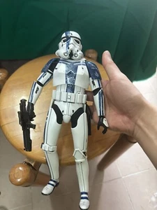 Vedi Descrizione Star Wars Stormtrooper Commander 1:6 Figura Sideshow - Foto 1 di 6