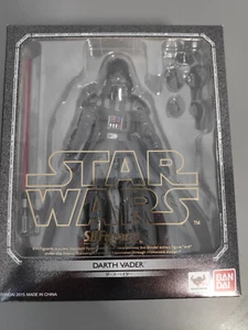 Bandai S.H. Figuarts Darth Star Wars Vader (1st edition)(plastic cape) - Imagen 1 de 2