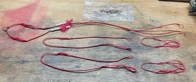 Mathews VXR 28 - Complete Bowstring Set - Signature Scarlet Red - Image 1 of 4