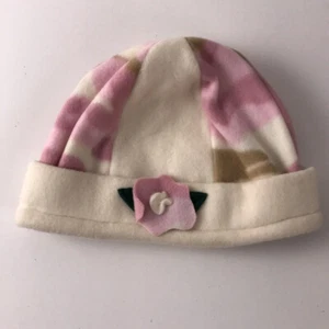 White Pink Felt Winter Hat Flower On Front - Picture 1 of 5