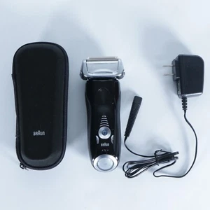 BRAUN Electric Shaver Series 7 760cc - 4 with Charging Cable Tested - Picture 1 of 8