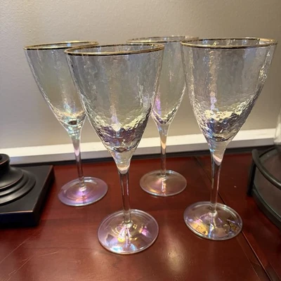 Juego de 4 copas de vino ANTHROPOLOGIE Zaza iridiscentes brillantes con borde dorado Foto 1 de 4