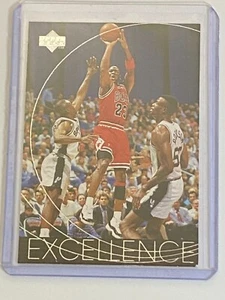 🏀 Tarjeta base de baloncesto de cubierta superior 1996-97 #165 Michael Jordan - Excelencia 🏀 - Imagen 1 de 2