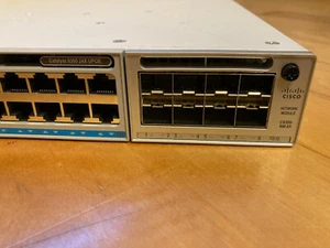 Cisco C9300-24UX Catalyst Switch, 8p Uplinkmodul 10G - Bild 1 von 7