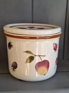 Longaberger Berry Ceramic Crock Cannister 1 Pint  - Picture 1 of 15