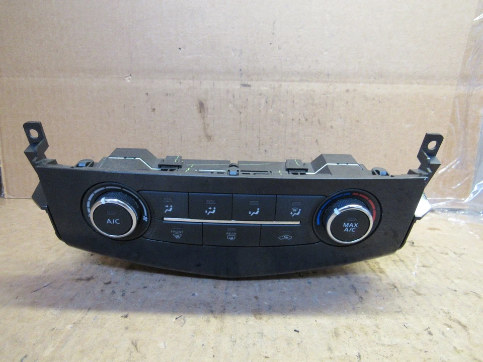 2013 2014 2015 Nissan Altima Climate Control Unit Heater AC Temperature  OEM - Image 1 of 4