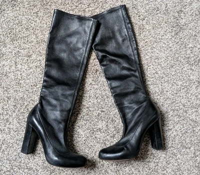 EUC Chloe Women's Knee Length Black Leather Boot 4" Heel, Made In Italy, Sz 7.5 - Image 1 of 4