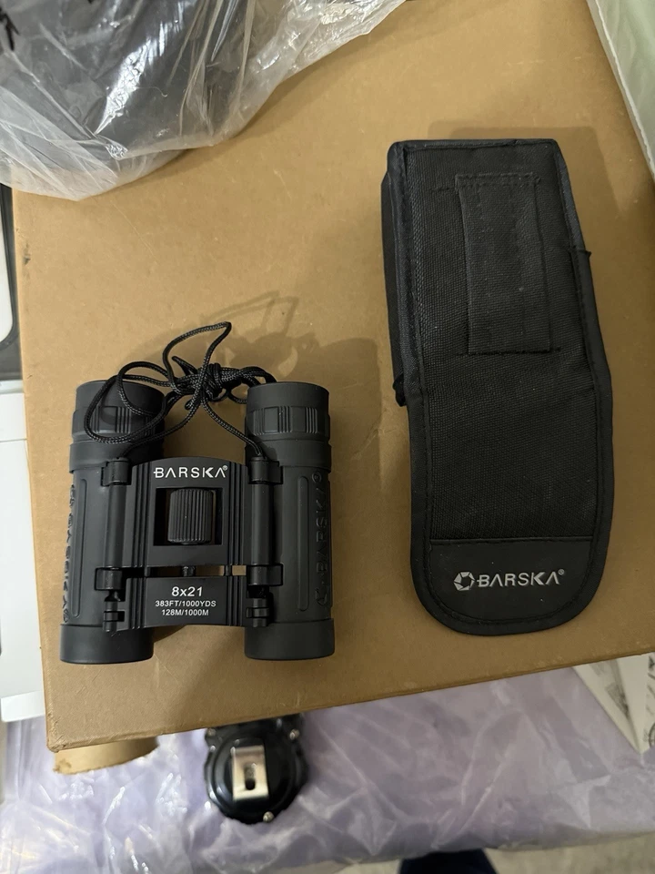 Barska 8x21 Compact Binoculars w/ Carrying Case — 383ft/1000yds Black - Image 1 of 4