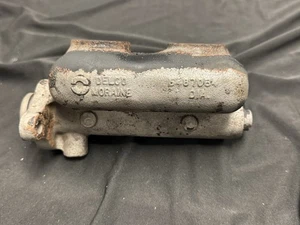 1966 original corvette power master cylinder 5467084 Date Code 364 December - Picture 1 of 8