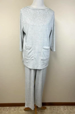 Juego de pijama a rayas de terciopelo Liz Claiborne S blanco gris súper suave Foto 1 de 4