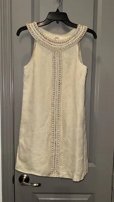 Vestido recto Tibi beige de lino con detalles de cuentas y estrás, forro de seda, 2 Foto 1 de 4