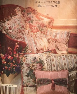 NEW/VINTAGE 1990 VOGUE PATTERNS FOR LIVING 'PILLOW' PATTERN 7955 ALL SIZES - Picture 1 of 2