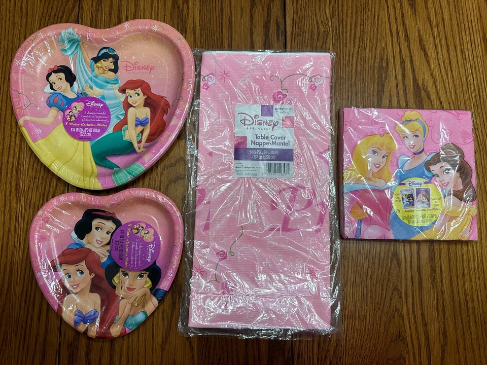 Lote de suministros de fiesta de cumpleaños Disney Princess de colección 2004 sello corazón plato servilleta Foto 1 de 4