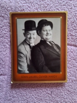 SCHWARZ WEISS  (GERMAN ISSUE) - BUNTE FILMBILDER #56 LAUREL & HARDY  GD - Image 1 of 2