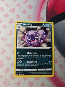 Weezing 095/198 Swsh06: Sword & Shield - Chilling Reign Regular - Picture 1 of 4