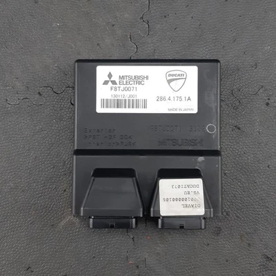 ECU Computer Ducati Diavel 1200: 286.4.175.1A / 286.4.211.1A F8TJ0071 130112/J00 - Bild 1 von 4