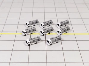 8x REFUELLING FUEL HOSE TRUCKS Airport GSE Service Vehicles 1:500 Scale Diorama - Picture 1 of 6