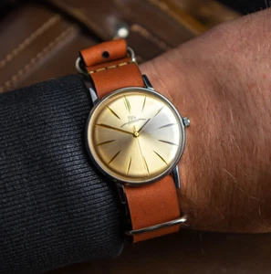 Reloj soviético, reloj vintage años 80, ""Ray"" LUCH, reloj URSS, URSS reloj vintage - Imagen 1 de 5