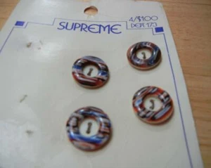 4 BOTONES MULTICOLOR SUPREME VINTAGE EN TARJETA ORIGINAL 11/16" - Imagen 1 de 4