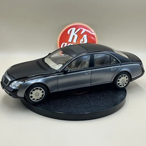 AUTOart 1/18 Maybach 57 SWB Caspian Black Himalayan Grey 76151 - Picture 1 of 24