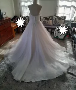 DAVID 'S BRIDAL strapless ruched tulle wedding ivory dress size 12 - Picture 1 of 17