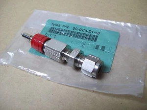 Tylok® QC4 Quick Connect Valved Plug, 1/4: OD Tube, 316 Stainless <SS-QC4-D1-4D - Picture 1 of 1