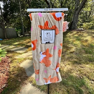 Neu Corgi Pickle & Dot 60x70" übergroße Decke hellbraun Hund Herzen Valentinstag - Bild 1 von 7