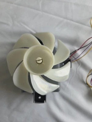 Fan De Refrigerador - Image 1 of 3