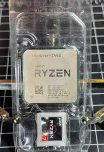 AMD Ryzen 7 3700X 8-Core, 16-Thread Unlocked Desktop Processor - Afbeelding 1 van 2