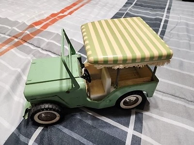 Camión Tonka 1963 vintage raro jeeps Jeep Surrey con cubierta solar  Foto 1 de 4