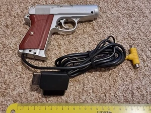 SONY PLAYSTATION 1 2 PS1 PS2 SEGA SATURN LIGHT GUN PISTOL BLASTER G-Con Scorpion - Picture 1 of 2