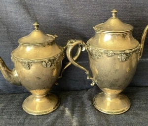 Keystone Ware 2 Teapots, Sugar and Creamer Silver Plate over Copper - 4 Pieces - Picture 1 of 5