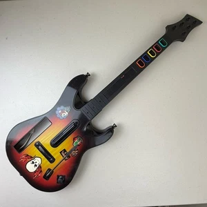 Nintendo Wii Red Octane Sunburst Guitar Hero Controller 95911.805 - Funzionante - Foto 1 di 6