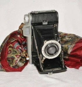  Kodak Tourist  Six-20 Folding Bellows Camera Kodet  Lens Works  Display Vintage - Picture 1 of 10