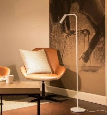 Schlanke KARPO LED Stehleuchte mit Schalter und 3-Stufen-Dimmer weiß SLV 1001462 - Bild 1 von 4