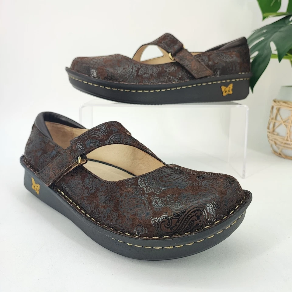 Alegria Mujer Floral Repujado Mary Jane Cuero Marrón Planos Talla 8 Foto 1 de 4