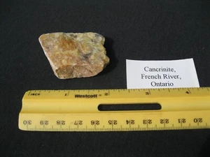 CANCRINITA, Cristal Amarillo, mineral, 2 x 1/2" 1,3 oz. - Imagen 1 de 3