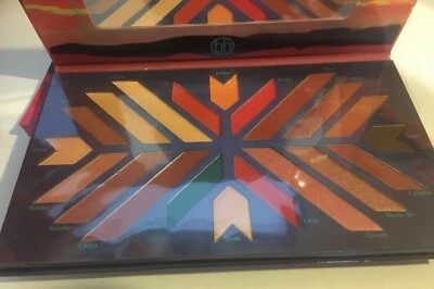 Bh Cosmetics SANTA FE Eyeshadow Palette 20 Shades BNIB - Image 1 of 4