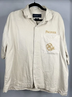 Abercrombie & Fitch Cropped Pacifico Button Down Shirt Men’s Size XL - Image 1 of 3