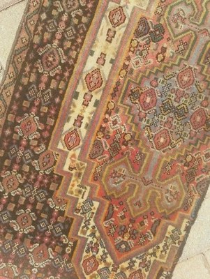 2'7"X 3'1" HAND-KNOTTED CAUCASIAN KURDISH SANEH TRIBAL VINTAGE WOOL RUG'    - Image 1 of 4