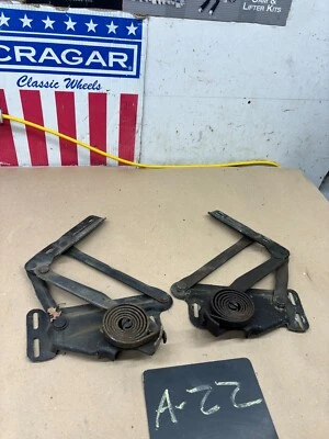 1978 79 80 81 82 83 1993 1992 DODGE RAM D150 W150 FIRST GEN TRUCK HOOD HINGES OE - Image 1 of 4