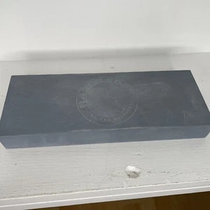 Razor Edge Be The Sharpest Gray Stone 8”x3”x1” - Imagen 1 de 6