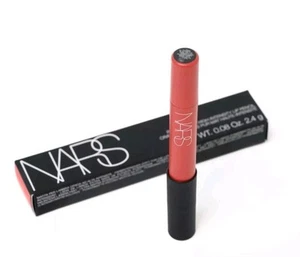 NARS Powermatte hochintensiver Lippenstift - Viva Las Vegas 179 - 0,08 Oz, 2,4 g - Bild 1 von 5