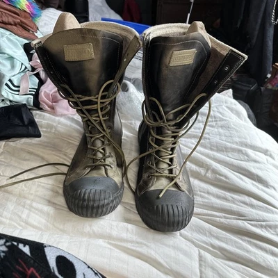 Converse Chuck Taylor Unisex Fishing Shoes Lined Vtg And Rare Thrashed Sunbleach - Image 1 of 4