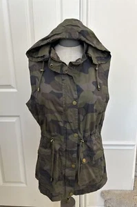 YMI Collection Women’s Camo Vest W/detachable Hood LinedPockets Waist Tie XL/EG - Picture 1 of 13